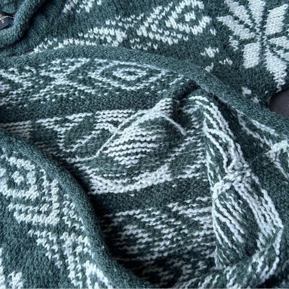 Vintage Daniel Hechter Snowflakes Wool  Blend Chunky Christmas Ugly Sweater - Picture 15 of 15